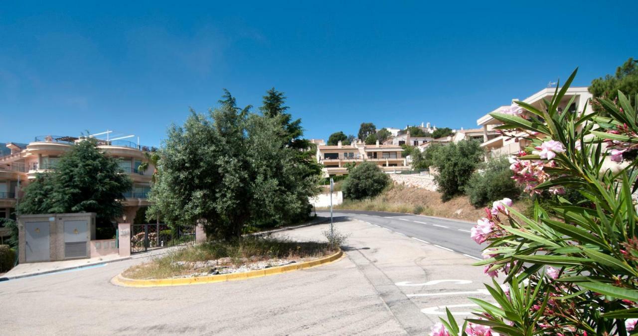 Apartament Les Tonyines Llanca Bagian luar foto